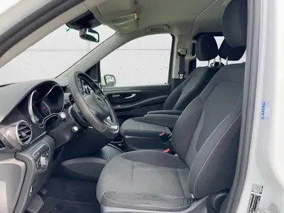 Mercedes-Benz V 250 d Lang 4Matic — Monospace 7 places, diesel efficace, transmission automatique — Thumbnail 12