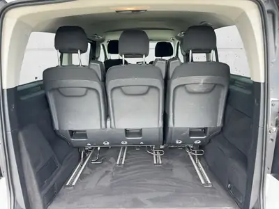 Mercedes-Benz V 250 d Lang 4Matic — Monospace 7 places, diesel efficace, transmission automatique — Thumbnail 16