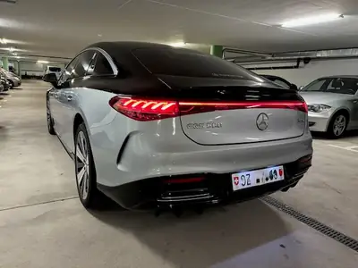 Mercedes-Benz EQS 580 4Matic — Berline électrique premium, 25 500 km seulement — cruscotto