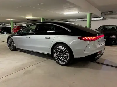 Mercedes-Benz EQS 580 4Matic — Berline électrique premium, 25 500 km seulement — Miniatura 9