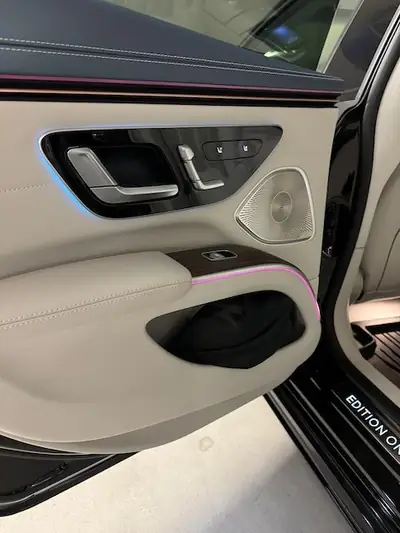 Mercedes-Benz EQS 580 4Matic — Berline électrique premium, 25 500 km seulement — Miniatura 17