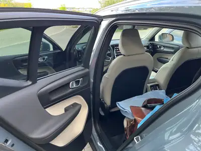 Volvo XC40 T5 PHEV Ultimate — SUV hybride rechargeable, 30 000 km seulement — Detail