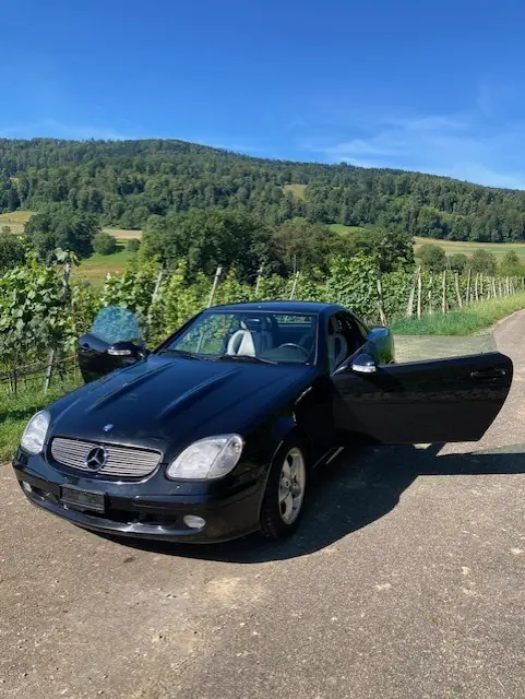 Mercedes-Benz SLK 320 Designo — Cabriolet sportif, 74'000 km, noir métallisé — Außenansicht