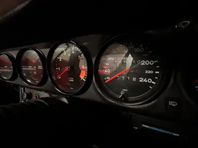 Porsche 911 SC 1982 — Légende des années 80, motorisation 3.0L authentique — Miniatura 11