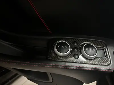 McLaren 650S Spider — Supercar décapotable, 650 ch et seulement 46 500 km — Miniatura 14