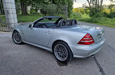 Mercedes-Benz SLK 200 Kompressor Final Edition — Cabriolet sportif, 128 800 km, sans sinistre — côté