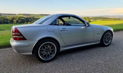 Mercedes-Benz SLK 200 Kompressor Final Edition — Cabriolet sportif, 128 800 km, sans sinistre — détail