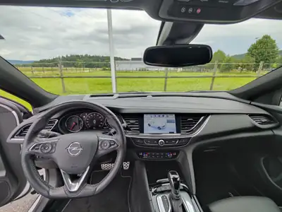 Opel Insignia GSI 260 ch — Berline sportive 4WD, 105'000 km, sans sinistre — Detail