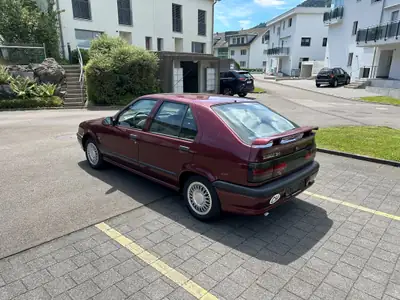 Renault R19 1.8 Baccara — Berline culte des années 90, toit ouvrant et clim — vista posteriore