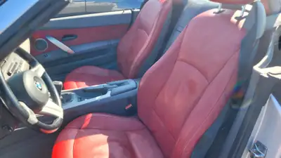 BMW Z4 2.5i Roadster 2005 — Cabriolet sportif reconditionné, cuir rouge chauffant — Thumbnail 12