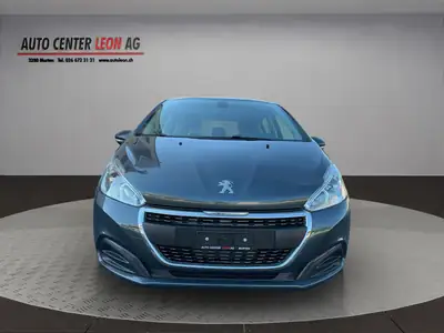 Peugeot 208 1.2 PureTech Access — Citadine fiable, faible kilométrage, équipée navigation — exterior view