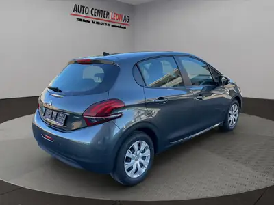 Peugeot 208 1.2 PureTech Access — Citadine fiable, faible kilométrage, équipée navigation — detail