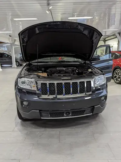 Jeep Grand Cherokee 3.0 CRD Overland — SUV premium diesel, 241 ch, sans sinistre — tableau de bord