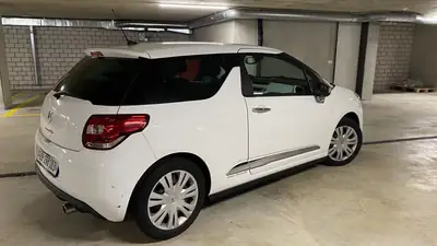 DS3 1.6 VTi SO Chic — Citadine française élégante, entretien impeccable, 113'000 km — Miniatura 7