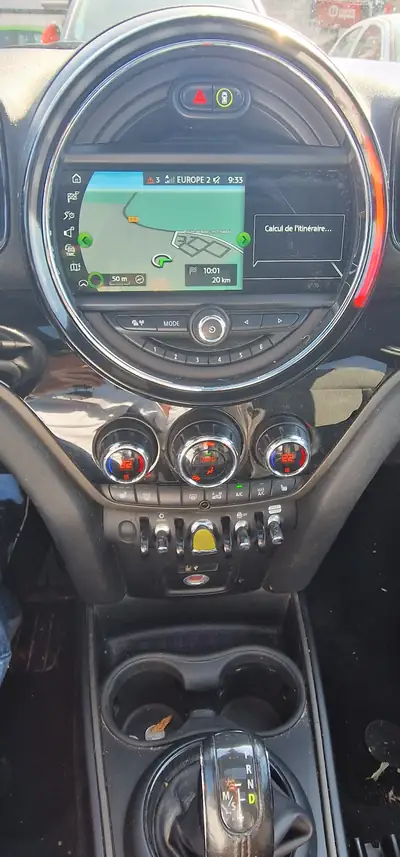 MINI Countryman Cooper S E ALL4 — Hybride rechargeable performant, 81 600 km seulement — Innenraum