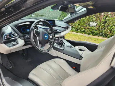 BMW i8 Coupé 2017 — Hybride rechargeable haute performance, seulement 105'000 km — Miniatur 8