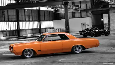 Oldsmobile Cutlass F-85 1965 — Muscle car légendaire, frame-off restauré, V8 performant — côté