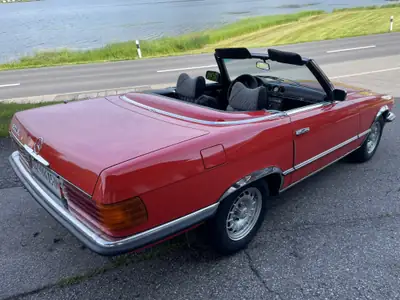 Mercedes-Benz SL 450 — Chef-d'œuvre cabriolet des années 70, état d'exception — Heckansicht