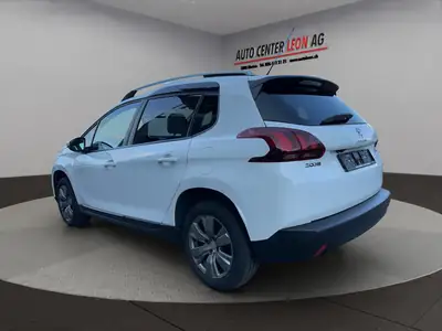 Peugeot 2008 1.2 VTi Access — Citadin polyvalent, essence économe et sans sinistre — interior