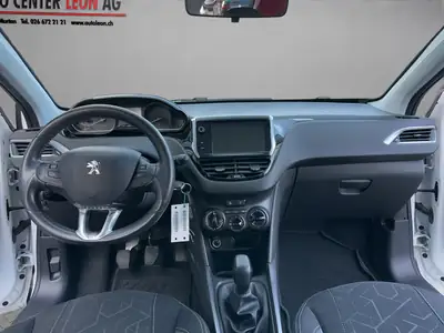 Peugeot 2008 1.2 VTi Access — Citadin polyvalent, essence économe et sans sinistre — Thumbnail 14