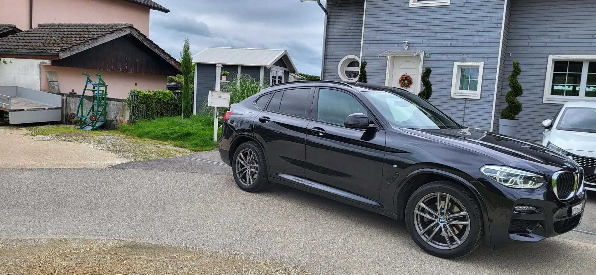 BMW X4 xDrive 20i M Sport X — SUV coupé dynamique, 67 000 km seulement — vista esterna