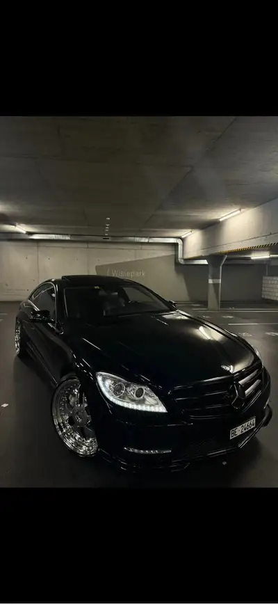 Mercedes-Benz CL 500 4Matic — Coupé Grand Tourisme, 435 ch et transmission 7G-Tronic — vue extérieure