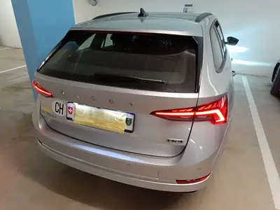 Skoda Octavia Combi 1.5 TSI G-Tec — Polyvalence écologique et technologie DSG — Armaturenbrett