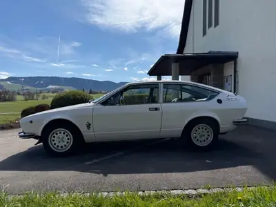 Alfa Romeo GTV Alfetta 2.0 — Coupé italien mythique, 122'000 km, sans sinistre — Detail