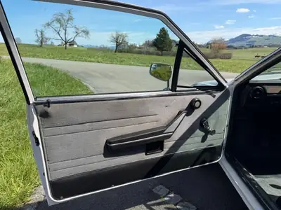 Alfa Romeo GTV Alfetta 2.0 — Coupé italien mythique, 122'000 km, sans sinistre — Miniatur 9