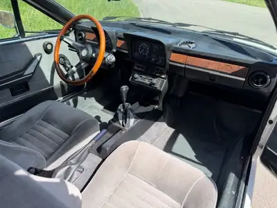 Alfa Romeo GTV Alfetta 2.0 — Coupé italien mythique, 122'000 km, sans sinistre — Miniatur 7