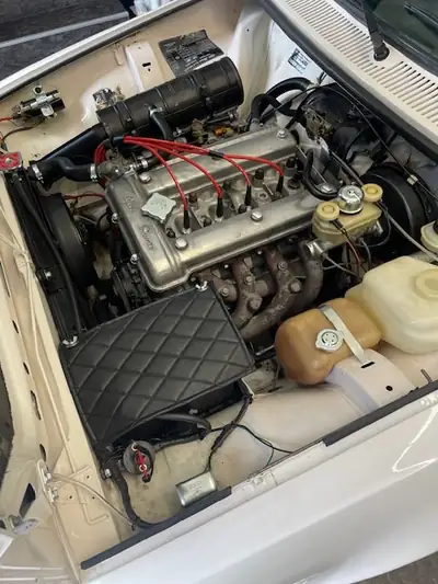 Alfa Romeo GTV Alfetta 2.0 — Coupé italien mythique, 122'000 km, sans sinistre — Miniatur 10