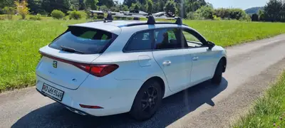 SEAT Leon ST 1.5 eTSI DSG 150 — Break hybride léger, 59 600 km seulement — Innenraum