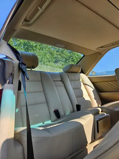 Mercedes-Benz SEC 500 — Coupé sportif mythique, 252 ch de légende — Miniatura 8