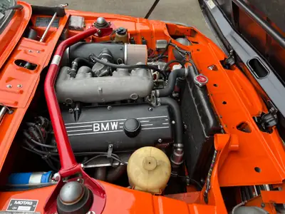 BMW 2002 Tii 1974 — Légende des années 70, look Jägermeister iconic — Miniatura 7