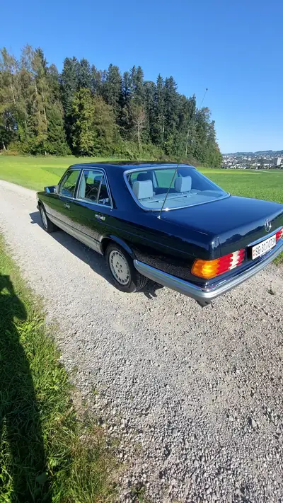 Mercedes-Benz 280 SE 1983 — Berline classique essence, 185 ch authentiques — dettaglio