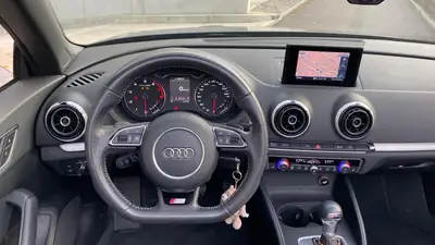 Audi A3 Cabriolet 1.4 TFSI — Élégance décapotable, entretien à jour — Miniatura 7