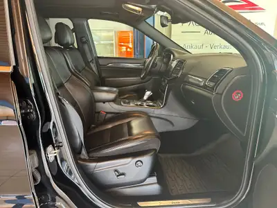 Jeep Grand Cherokee 3.0 CRD 250 Overland — SUV Diesel Robuste, 4x4 Intégral — Miniatura 14