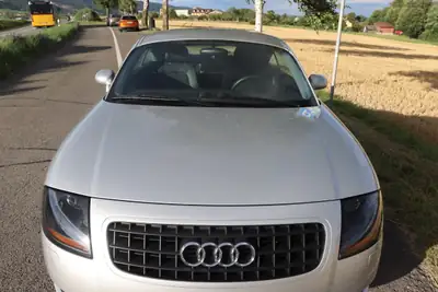 Audi TT Coupé 1.8 T 2003 — Sportive d'exception, 46 000 km d'origine — côté