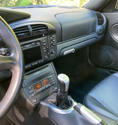 Porsche 911 Carrera 4 S — Coupé mythique 2002, 320 ch, boîte manuelle, état exceptionnel — Miniature 9