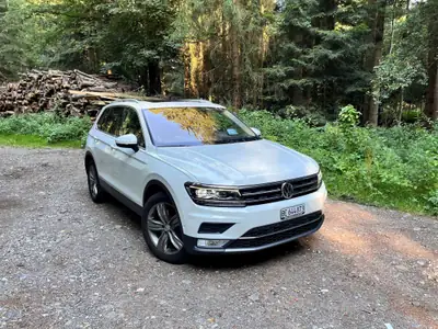 VW Tiguan 2.0 TDI SCR Highline 4Motion — SUV robuste, entretien récent, 4x4 performant — side view