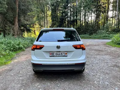 VW Tiguan 2.0 TDI SCR Highline 4Motion — SUV robuste, entretien récent, 4x4 performant — interior