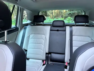 VW Tiguan 2.0 TDI SCR Highline 4Motion — SUV robuste, entretien récent, 4x4 performant — Thumbnail 10