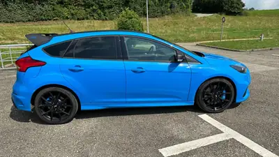 Ford Focus RS+ 2.3 EcoBoost AWD — Berline sportive 350 ch, préparée et sans sinistre — detail