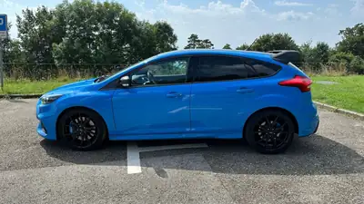 Ford Focus RS+ 2.3 EcoBoost AWD — Berline sportive 350 ch, préparée et sans sinistre — interior