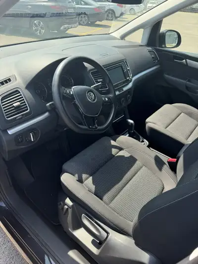 VW Sharan 2.0 TDI Comfort — Monospace 7 places fiable, 78'000 km seulement — cruscotto
