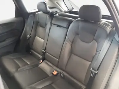 Volvo XC60 T8 eAWD Plug-in Hybrid — SUV Premium 455 ch, consommation ultra-réduite — Armaturenbrett