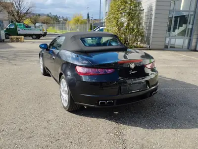 Alfa Romeo Spider 1.8 TBi — Cabriolet légendaire, moteur turbo, parfait état été — Seitenansicht