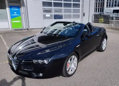 Alfa Romeo Spider 1.8 TBi — Cabriolet légendaire, moteur turbo, parfait état été — Heckansicht