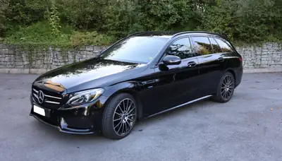 Mercedes-Benz C 350 e AMG Line — Break hybride rechargeable, entretien complet — côté
