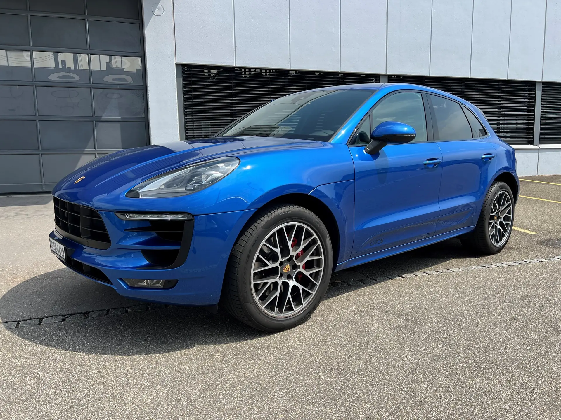 Porsche Macan GTS PDK — SUV sportif 360 ch, parfaitement entretenu, 60'000 km — vue extérieure